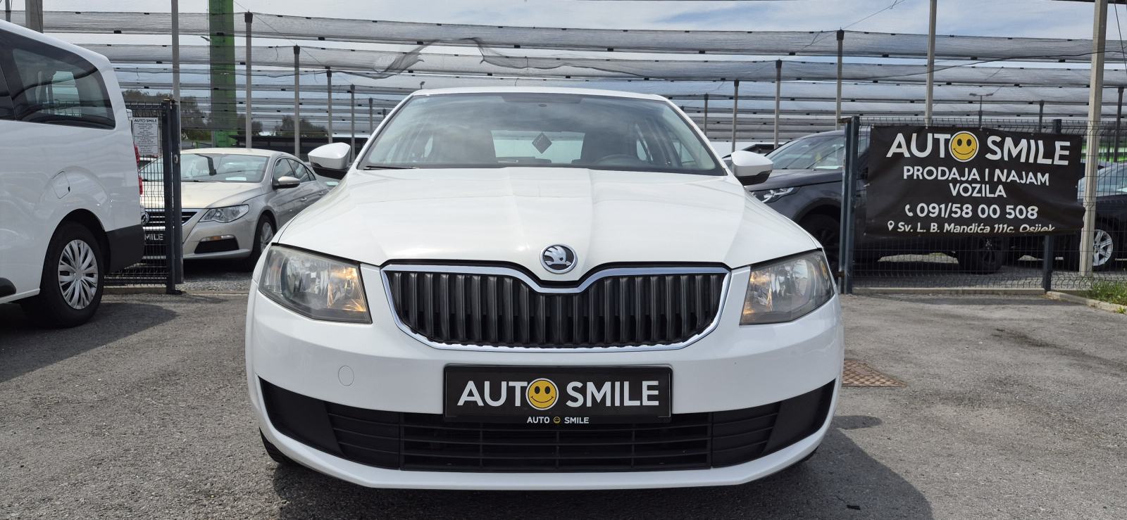Škoda Octavia 1,2 TSI, HR AUTO, KLIMA, EL. RETROVIZORI, REG. 11/2026.., fotografija 3