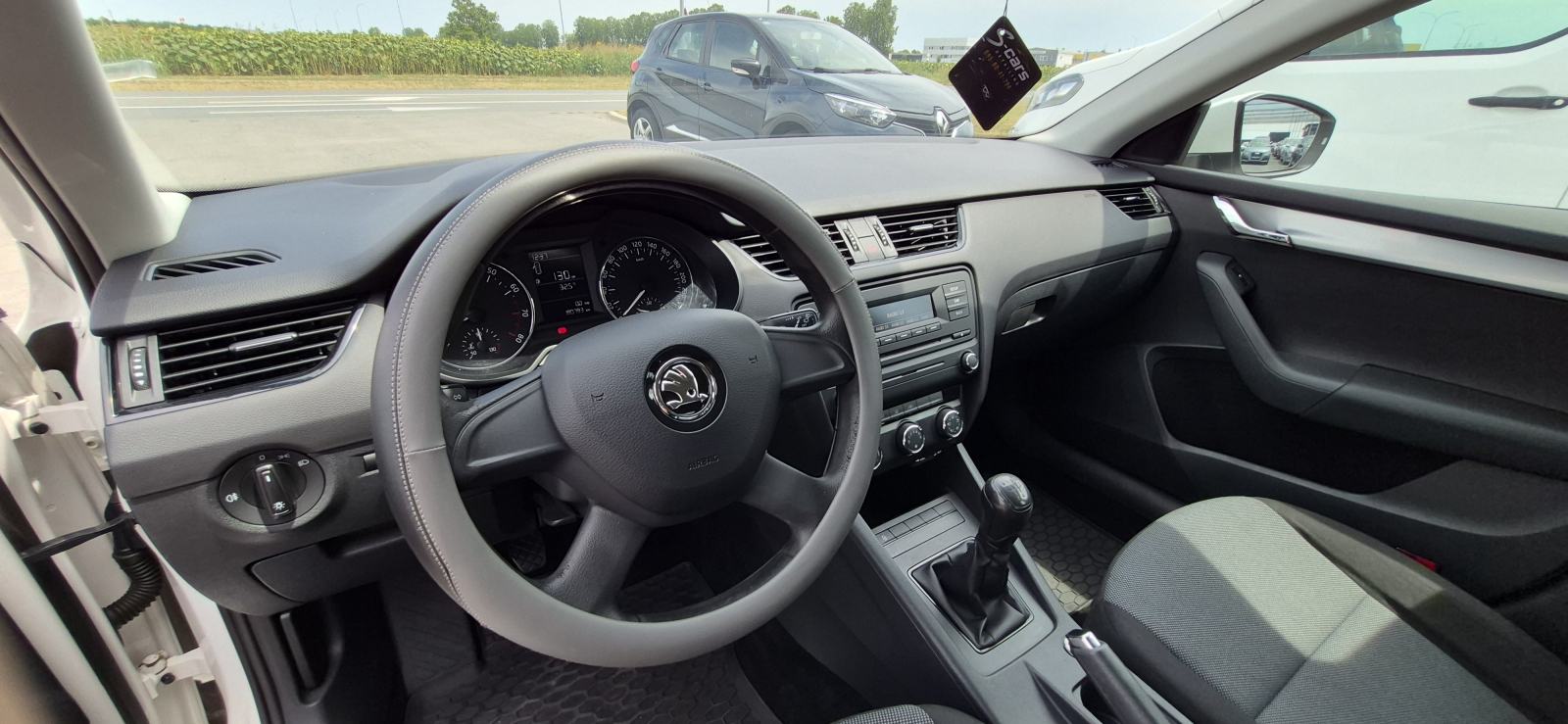 Škoda Octavia 1,2 TSI, HR AUTO, KLIMA, EL. RETROVIZORI, REG. 11/2026.., fotografija 11