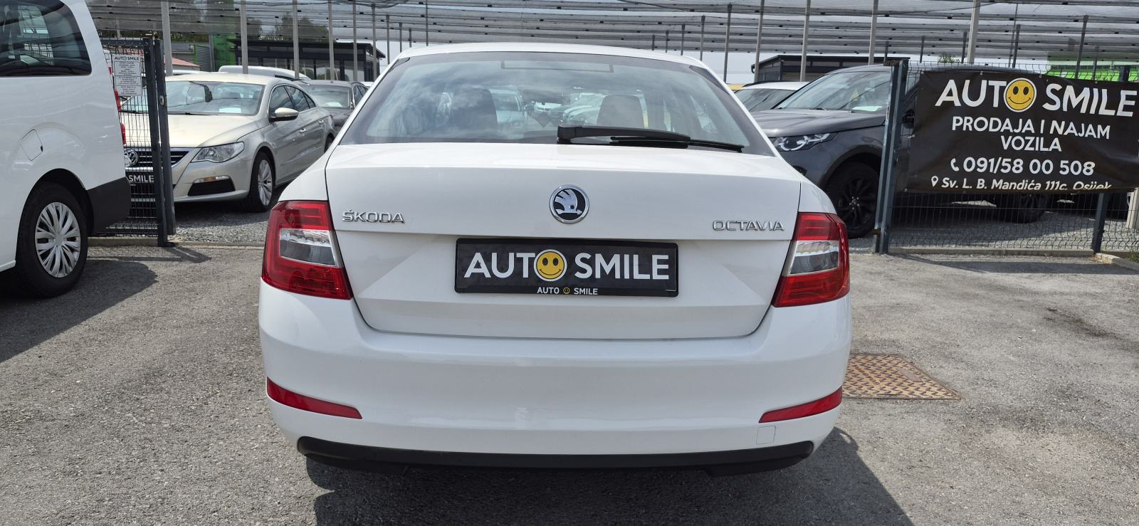 Škoda Octavia 1,2 TSI, HR AUTO, KLIMA, EL. RETROVIZORI, REG. 11/2026.., fotografija 7