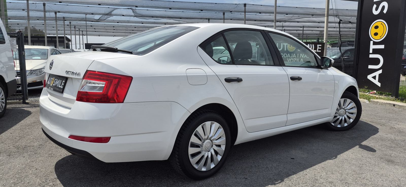 Škoda Octavia 1,2 TSI, HR AUTO, KLIMA, EL. RETROVIZORI, REG. 11/2026.., fotografija 6