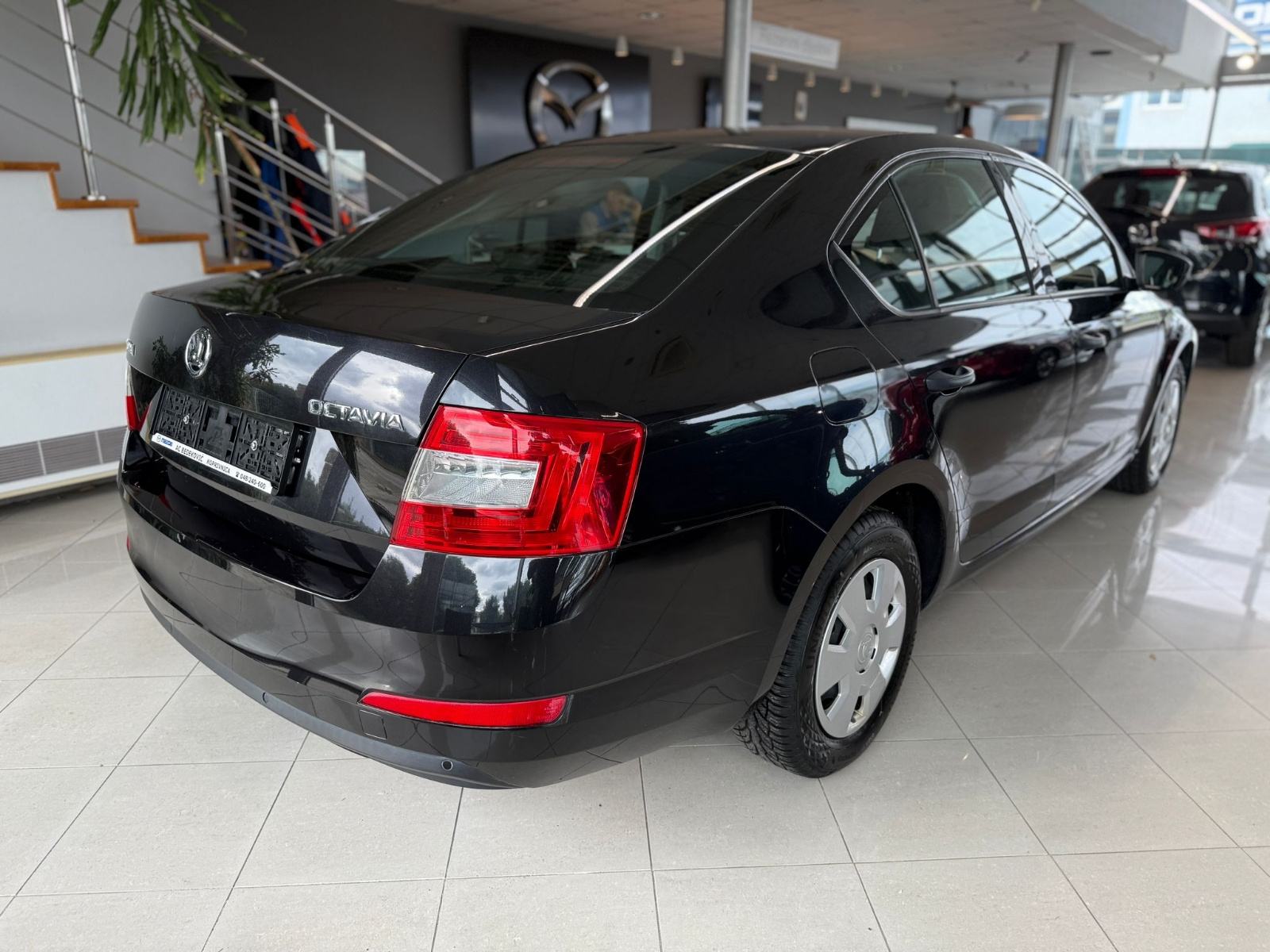 Škoda Octavia 1,2 TSI✅️ SERVISNA ✅️ODLIČNO STANJE✅️, fotografija 7