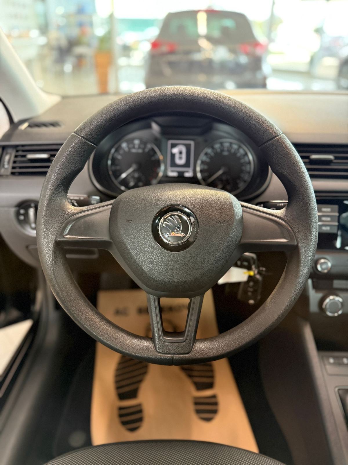 Škoda Octavia 1,2 TSI✅️ SERVISNA ✅️ODLIČNO STANJE✅️, fotografija 9
