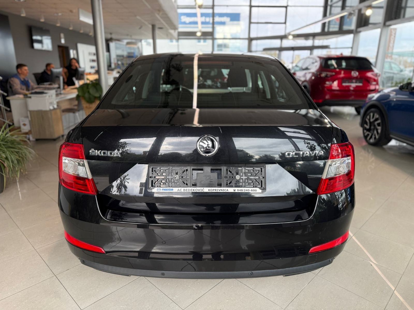 Škoda Octavia 1,2 TSI✅️ SERVISNA ✅️ODLIČNO STANJE✅️, fotografija 6