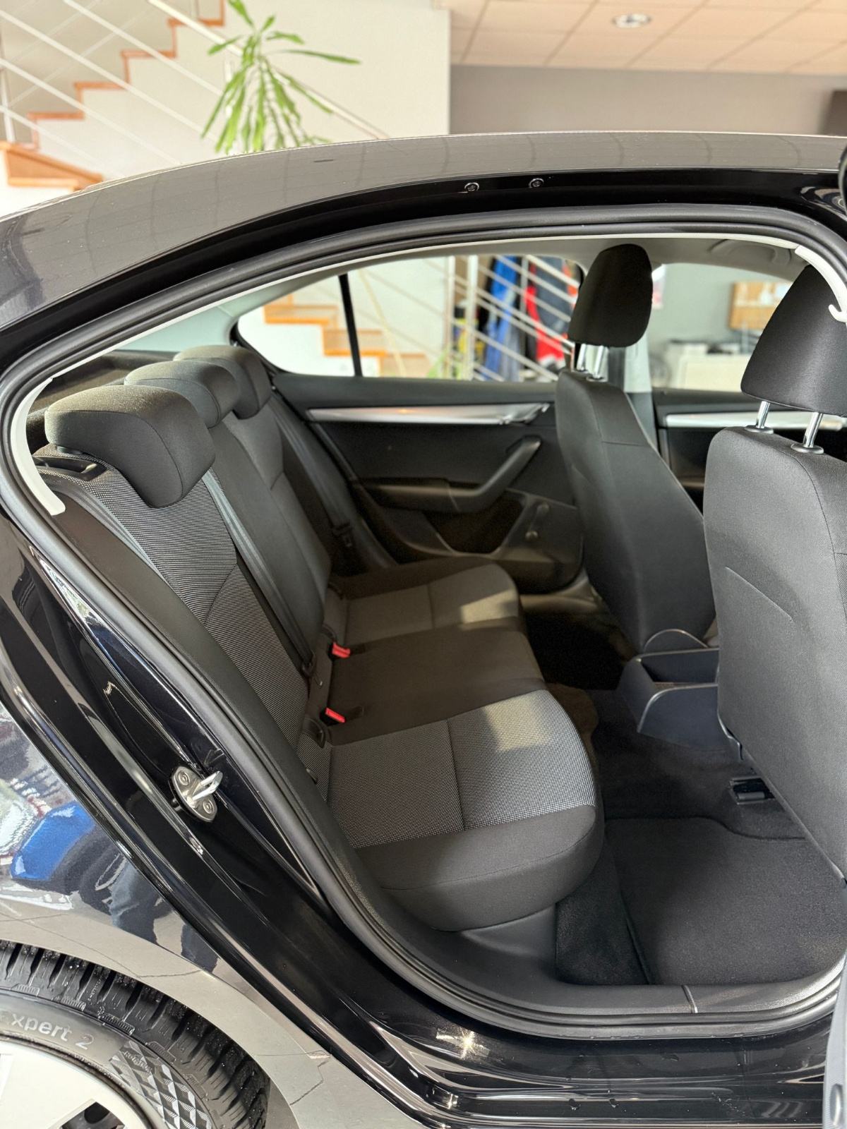 Škoda Octavia 1,2 TSI✅️ SERVISNA ✅️ODLIČNO STANJE✅️, fotografija 13
