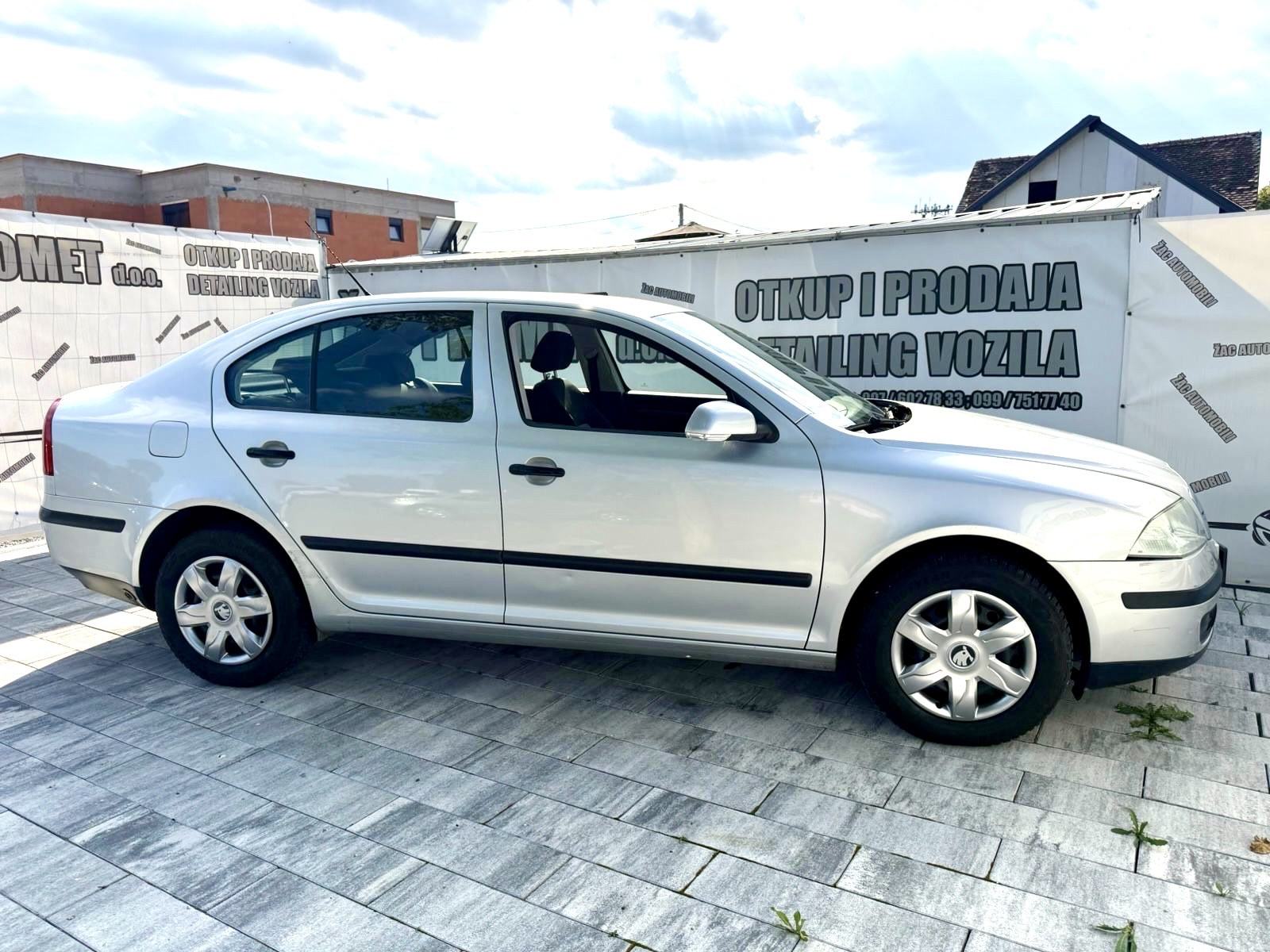 Škoda Octavia 1,4 # KLIMA# == PLIN == FOBAR AUTIĆ * KRED- KART * HR-AU, fotografija 8