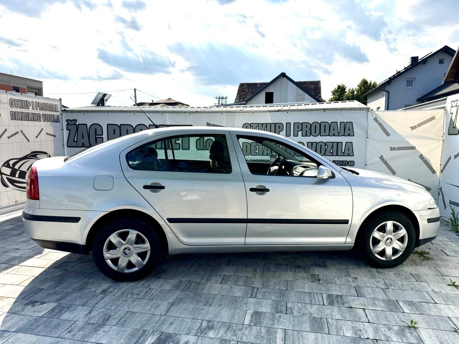 Škoda Octavia 1,4 # KLIMA# == PLIN == FOBAR AUTIĆ * KRED- KART * HR-AU, fotografija 11
