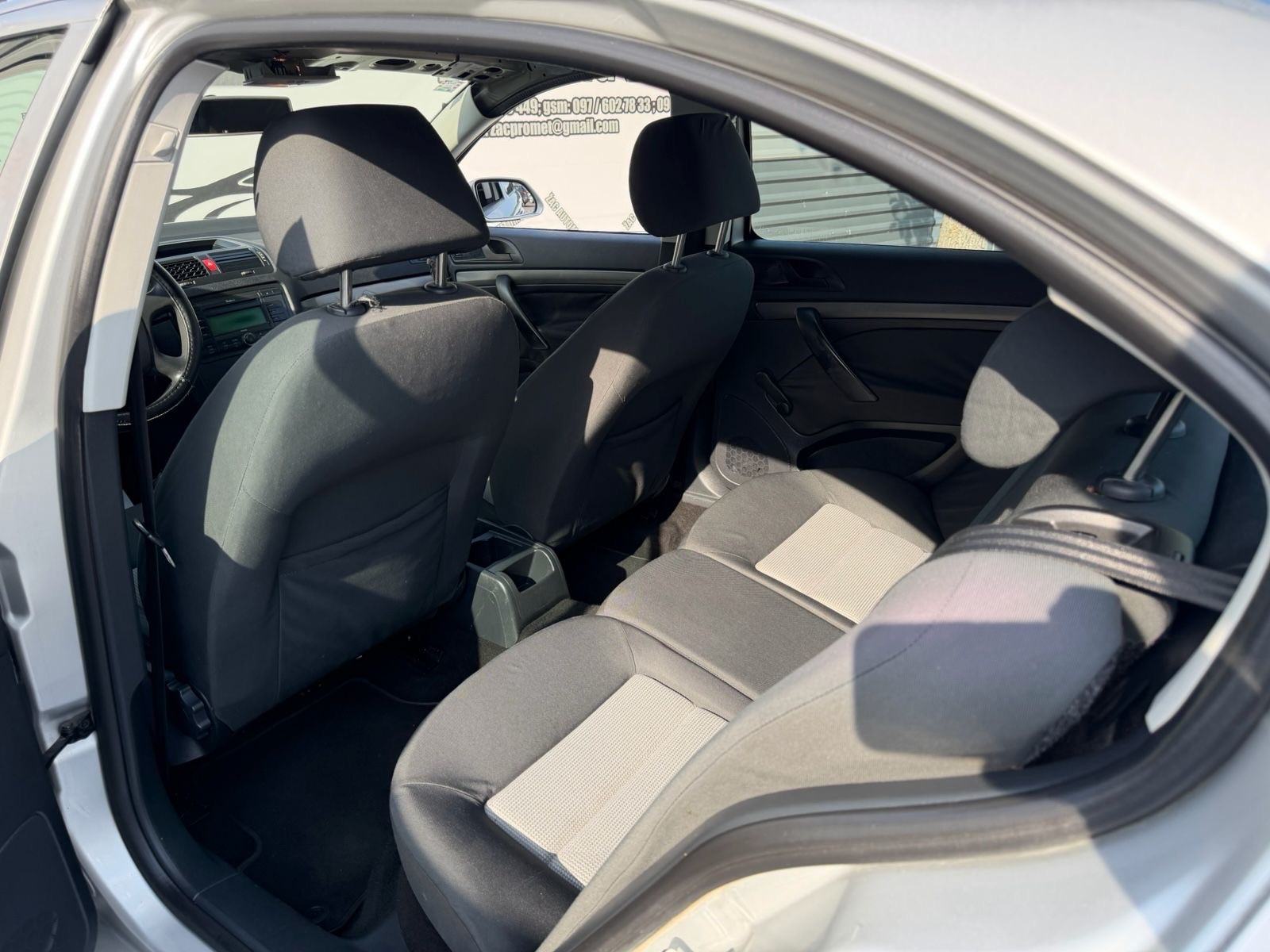 Škoda Octavia 1,4 # KLIMA# == PLIN == FOBAR AUTIĆ * KRED- KART * HR-AU, fotografija 16