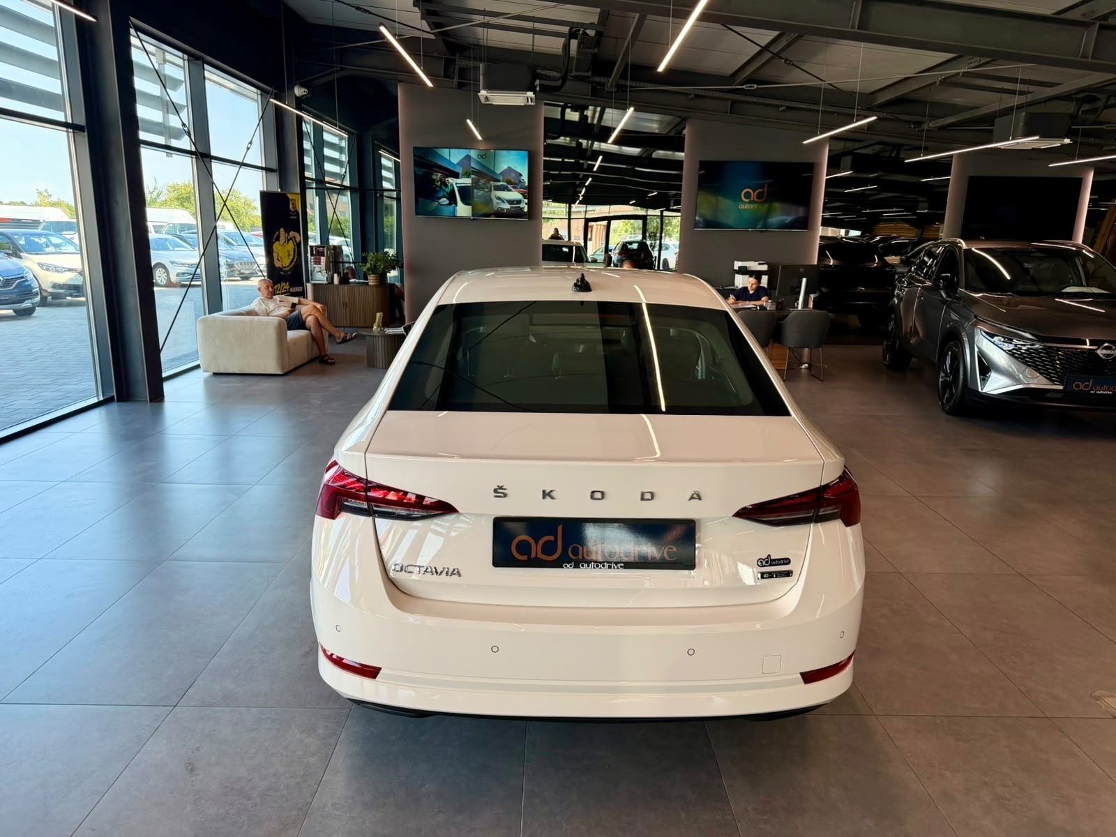 Škoda Octavia 1,5 TSI DSG KLIMA • HR. AUTO • 75.000KM • LEASING, fotografija 6