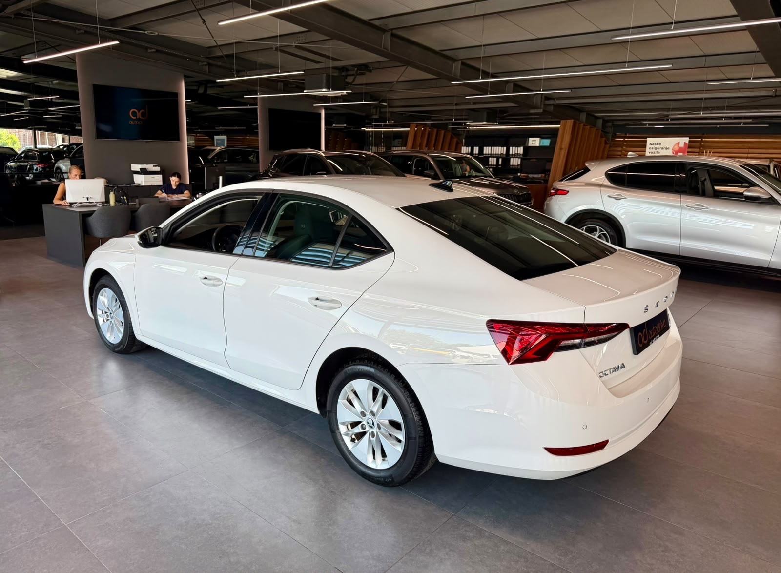 Škoda Octavia 1,5 TSI DSG KLIMA • HR. AUTO • 75.000KM • LEASING, fotografija 5