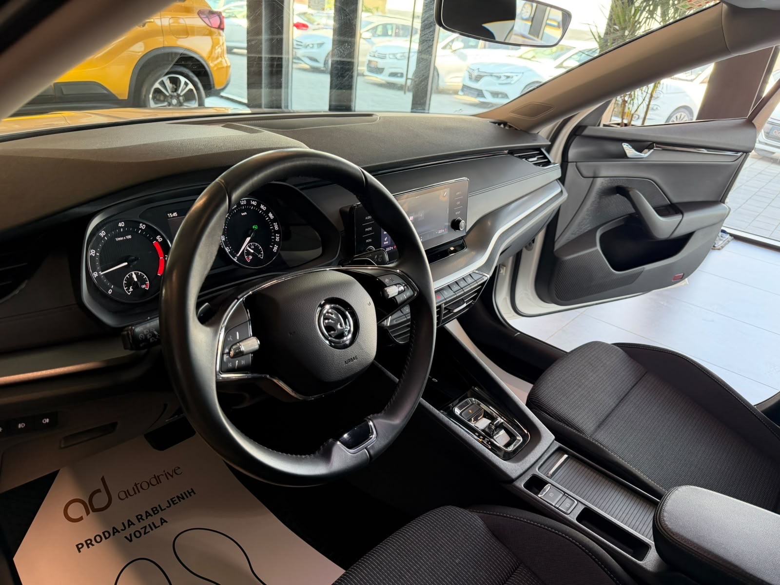 Škoda Octavia 1,5 TSI DSG KLIMA • HR. AUTO • 75.000KM • LEASING, fotografija 13