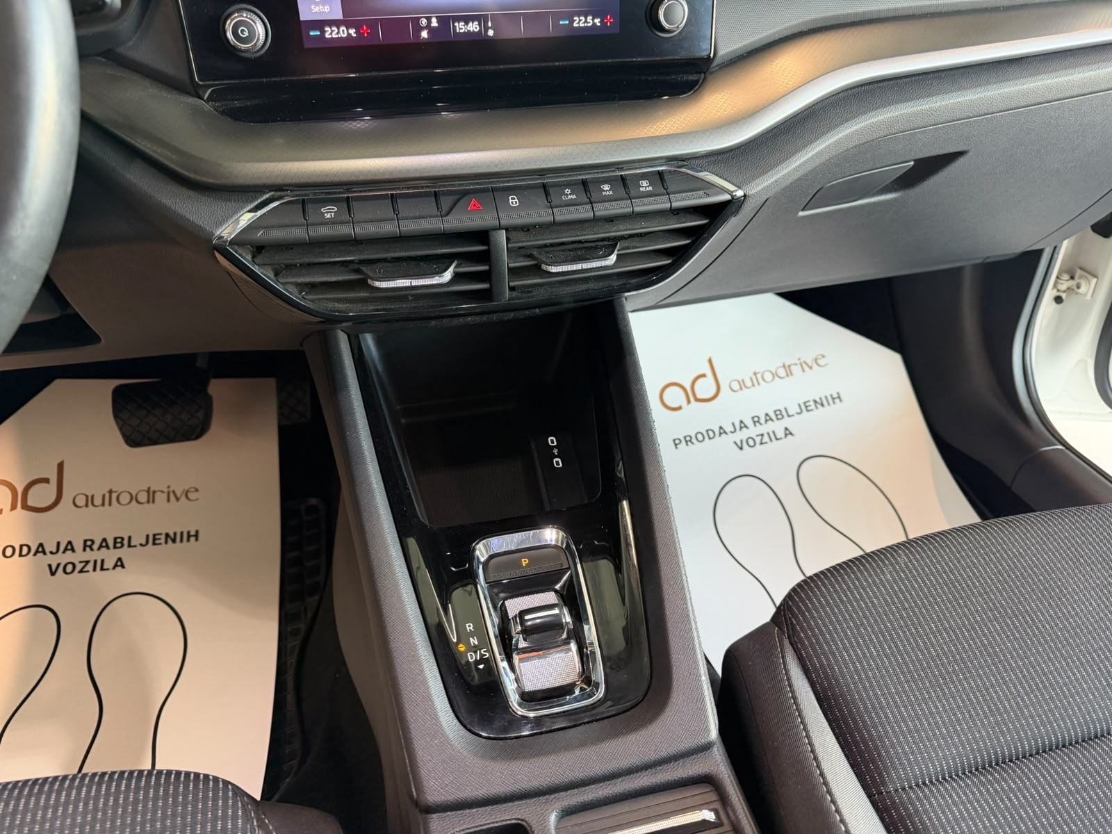 Škoda Octavia 1,5 TSI DSG KLIMA • HR. AUTO • 75.000KM • LEASING, fotografija 19