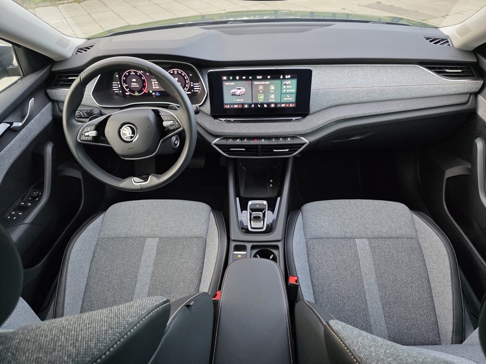 Škoda Octavia 1.5 TSI DSG+ F1 Selection MODEL 2025g SERVISNA! KAMERA!, fotografija 9