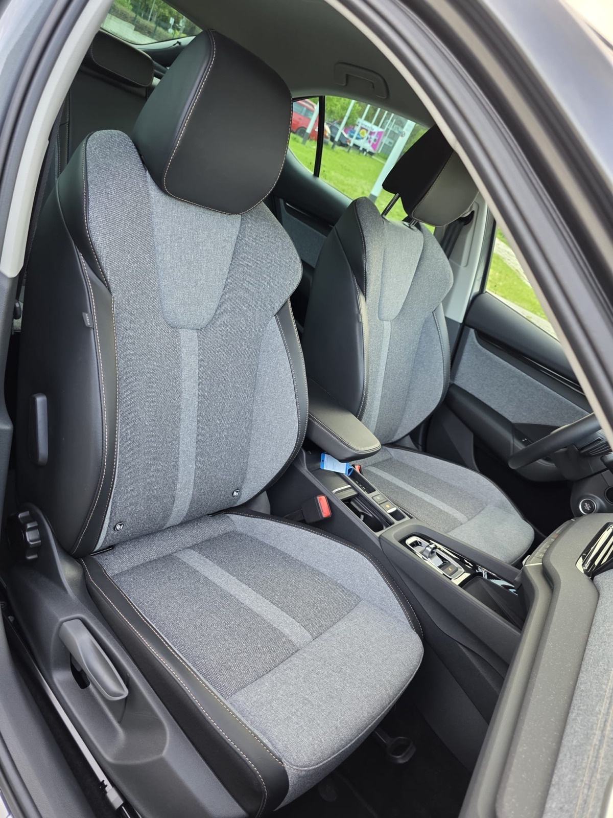 Škoda Octavia 1.5 TSI DSG+ F1 Selection MODEL 2025g SERVISNA! KAMERA!, fotografija 10