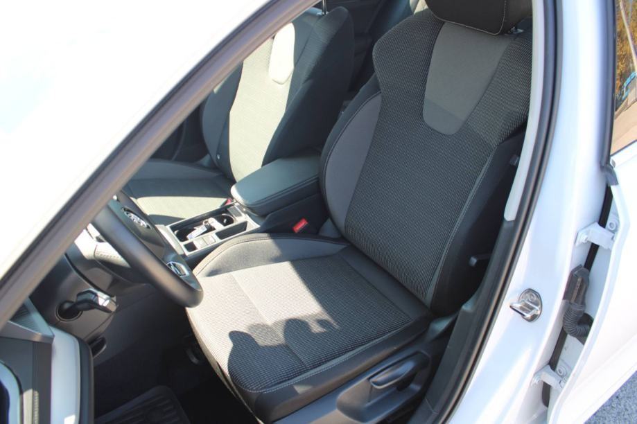 Škoda Octavia 1.5 TSi LEASING BEZ UČEŠĆA I BEZ JAMACA, fotografija 8