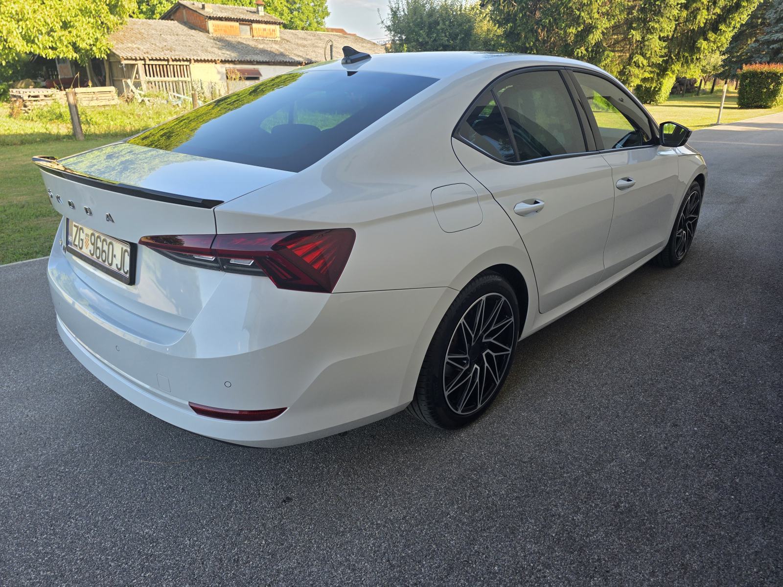 Škoda Octavia 1,5 TSI, fotografija 2