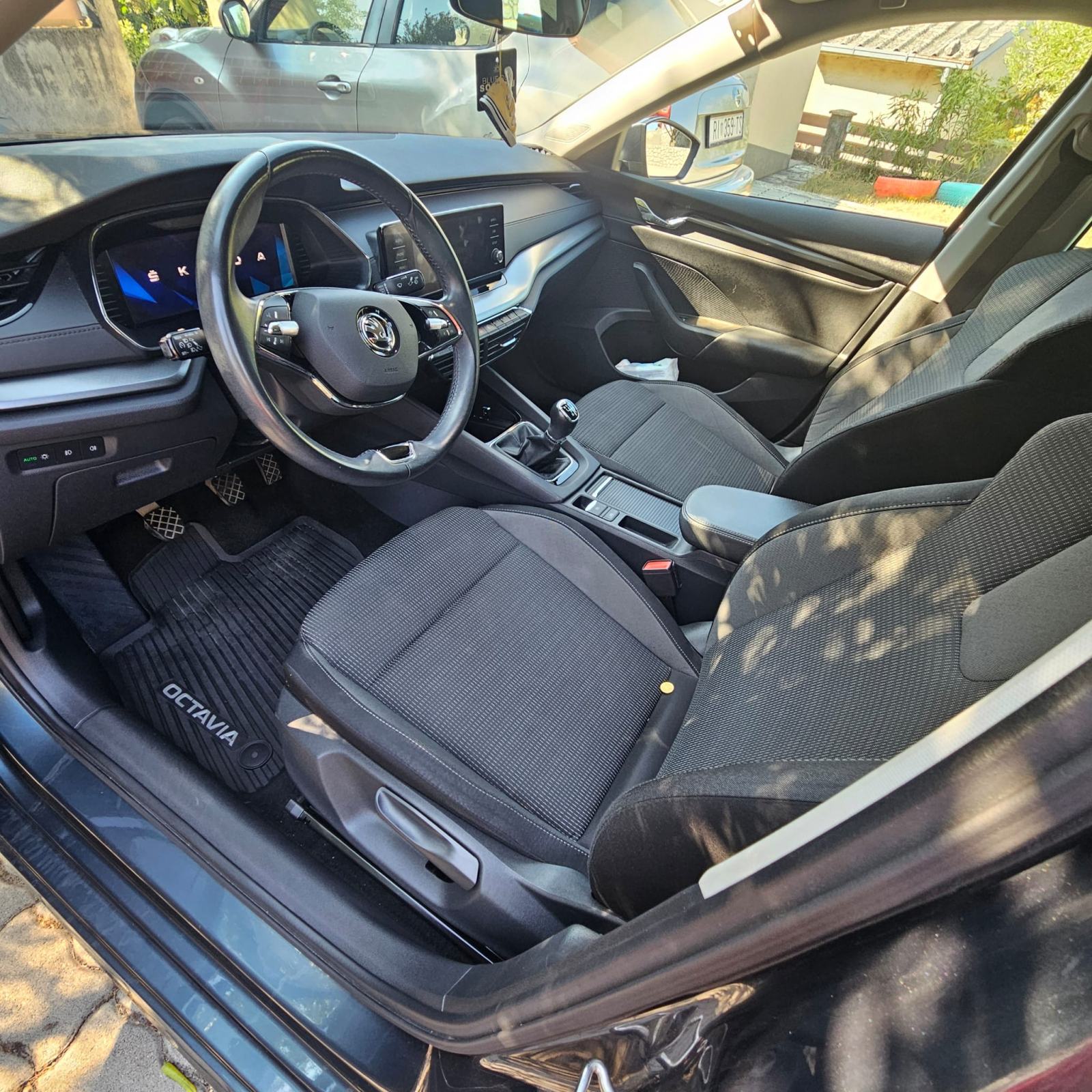 Škoda Octavia 1,5 TSI, fotografija 5