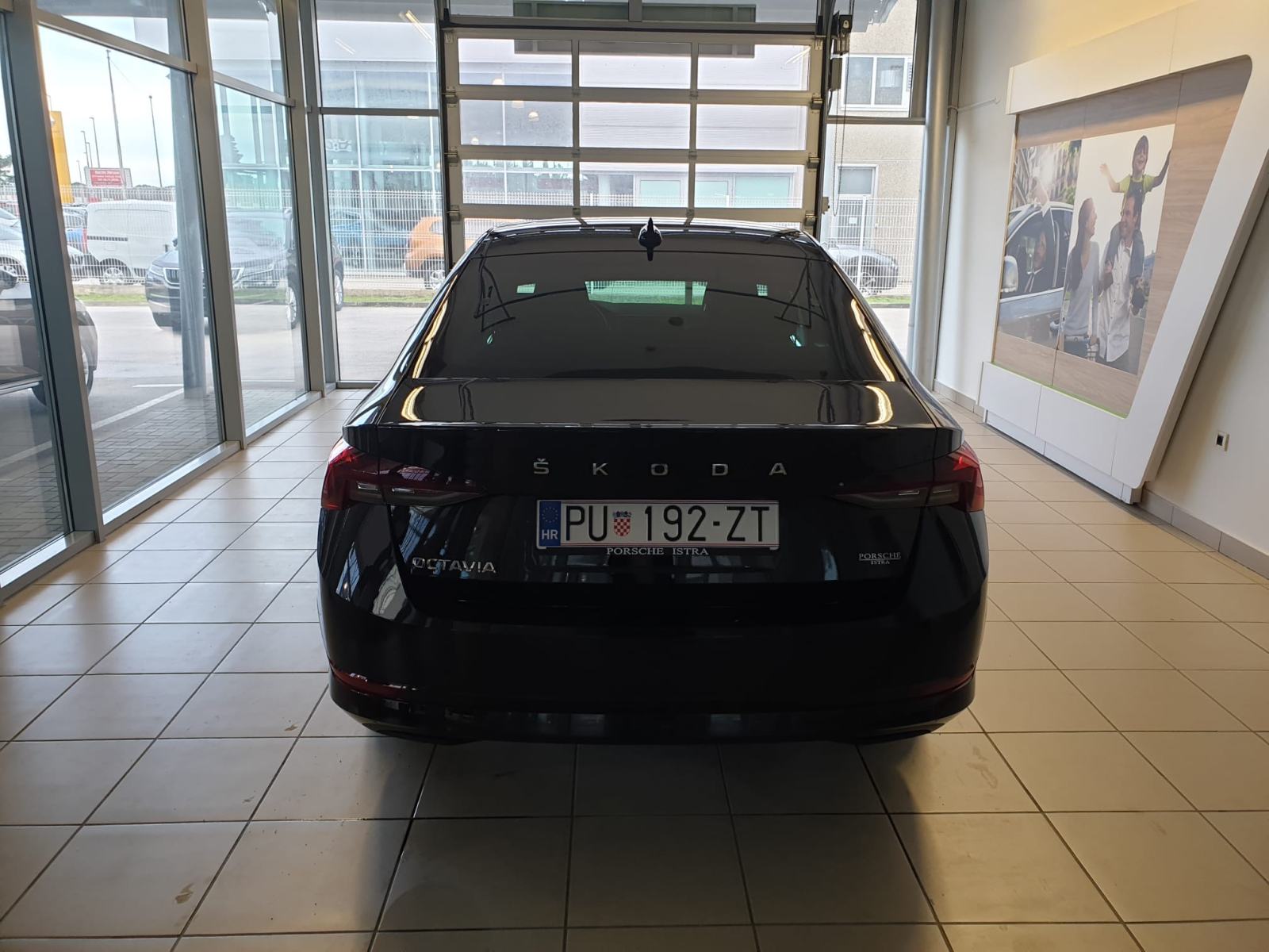 Škoda Octavia 1,5 TSI - STYLE *VIRTUAL*MATRIX - HR AUTO - REG 07/27 !!, fotografija 3