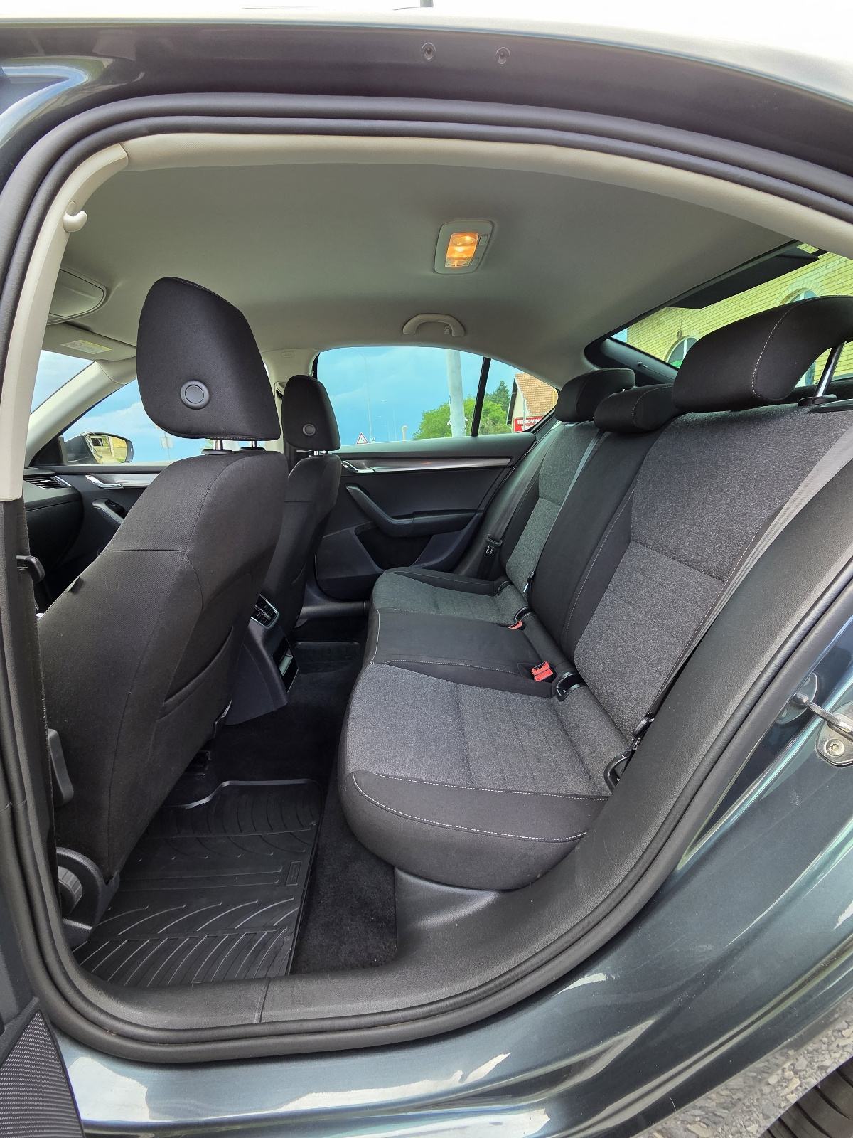Škoda Octavia 1.5TSI DSG-132TKM-JAMSTVO 12MJ-LED,NAVI,KAMERA, fotografija 12
