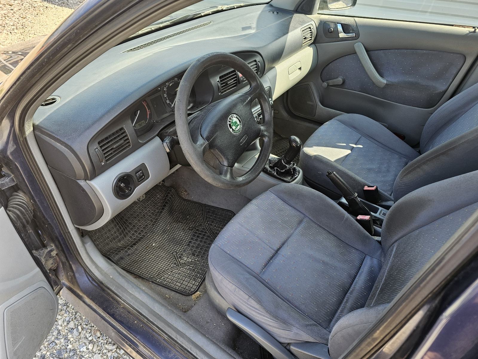 Škoda Octavia 1,6 DOBAR AUTO PALI I VOZI #HR AUTO#, fotografija 5
