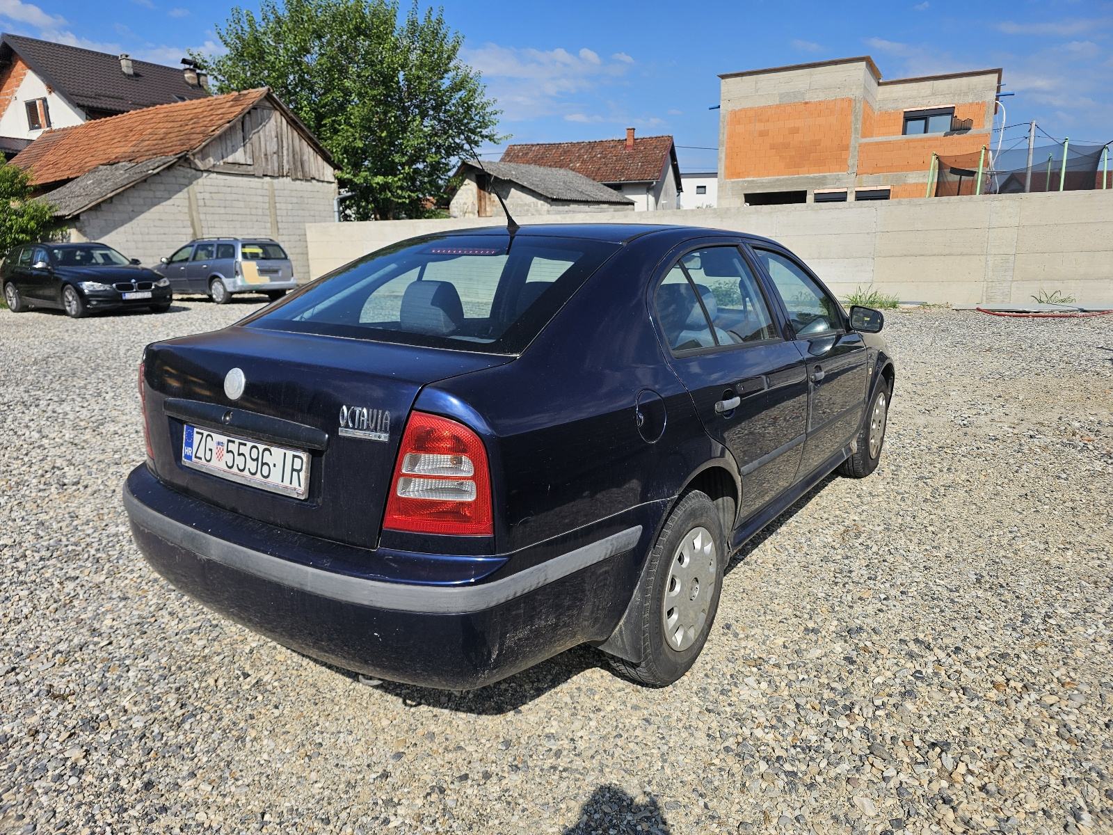 Škoda Octavia 1,6 DOBAR AUTO PALI I VOZI #HR AUTO#, fotografija 9