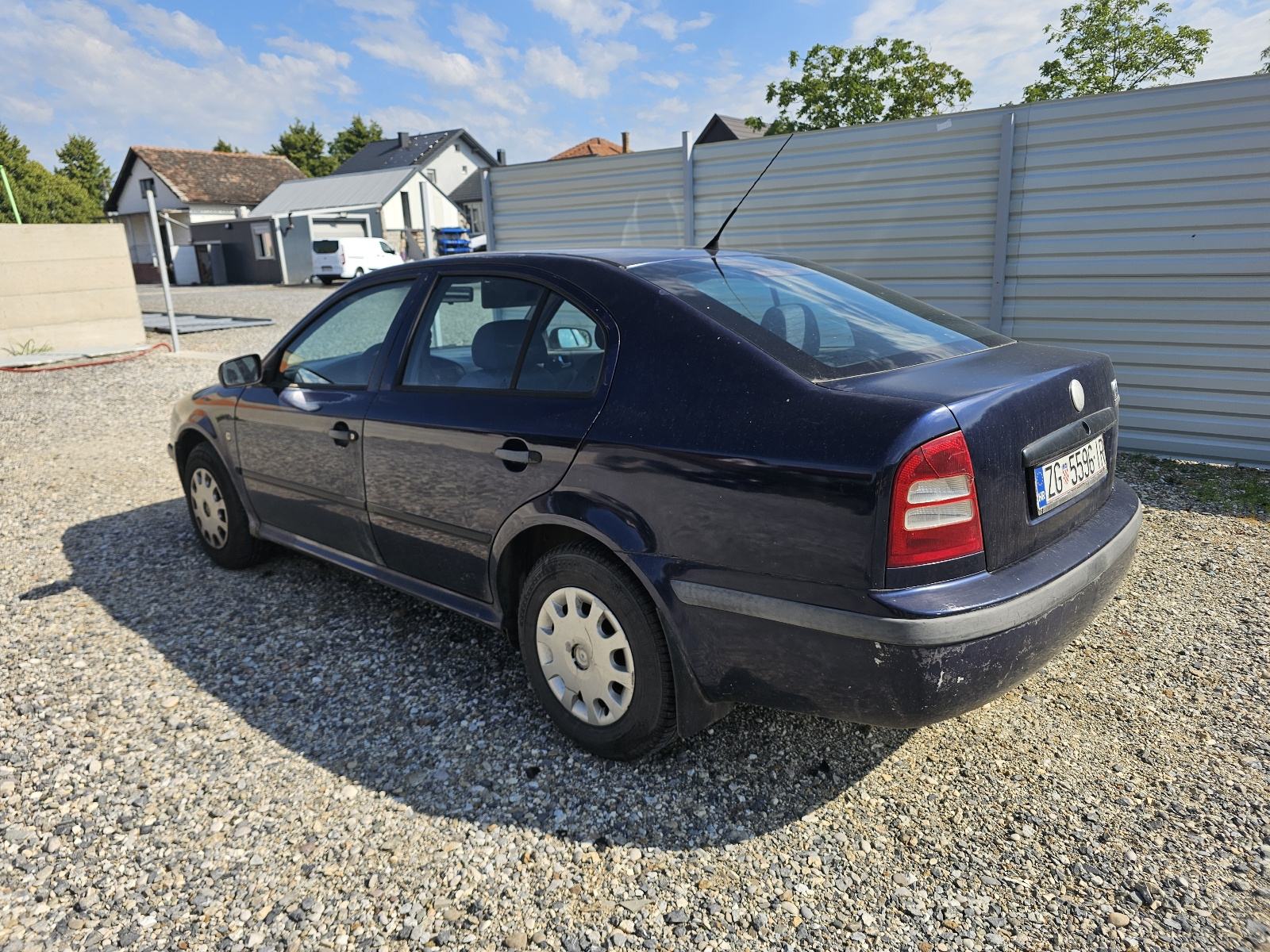Škoda Octavia 1,6 DOBAR AUTO PALI I VOZI #HR AUTO#, fotografija 10
