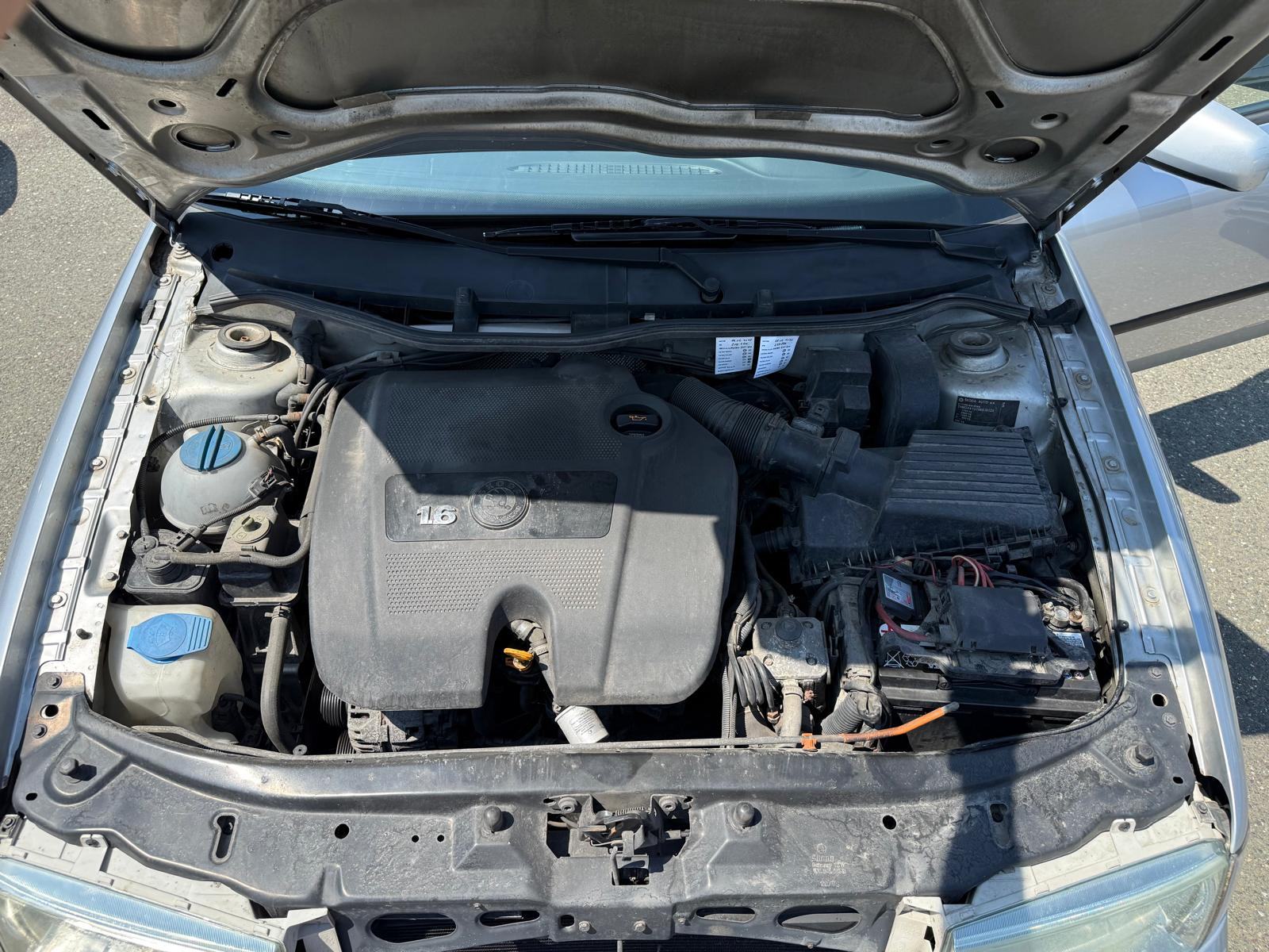Škoda Octavia 1,6 plin 2008 godina, fotografija 14