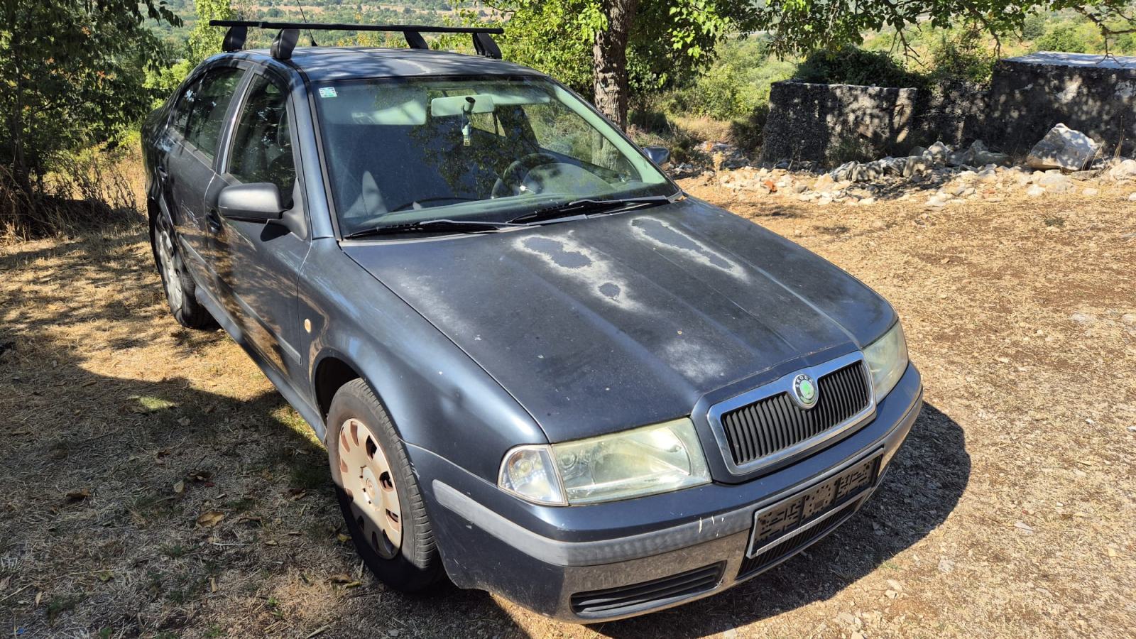 Škoda Octavia 1,6, fotografija 2