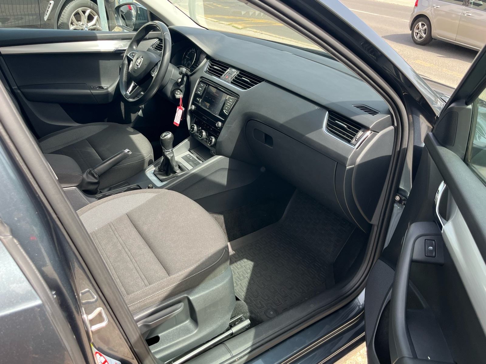 Škoda Octavia 1.6 TDI 1.VL Nije uvoz Jamstvo 1G, fotografija 17