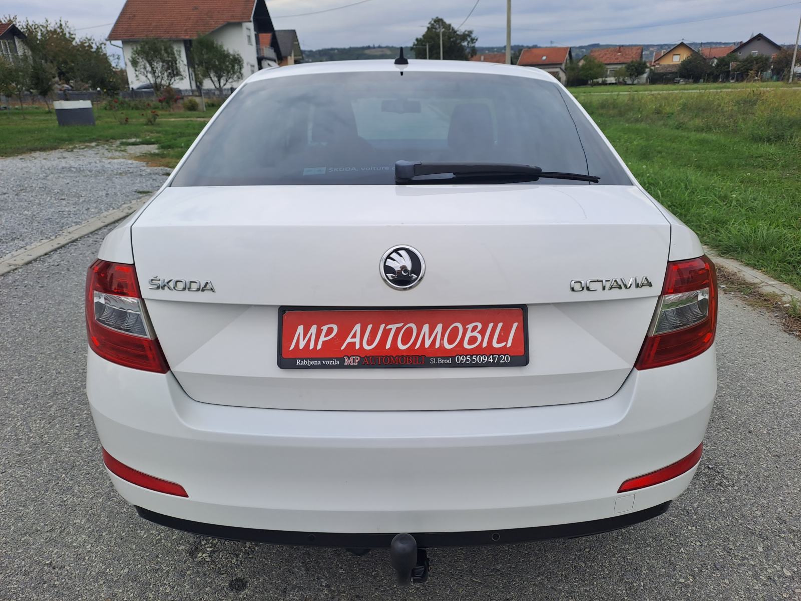 Škoda Octavia 1,6 TDI-2016gd.md-NAVIGACIJA-climatronic,alu,kuka,KARTIC, fotografija 7
