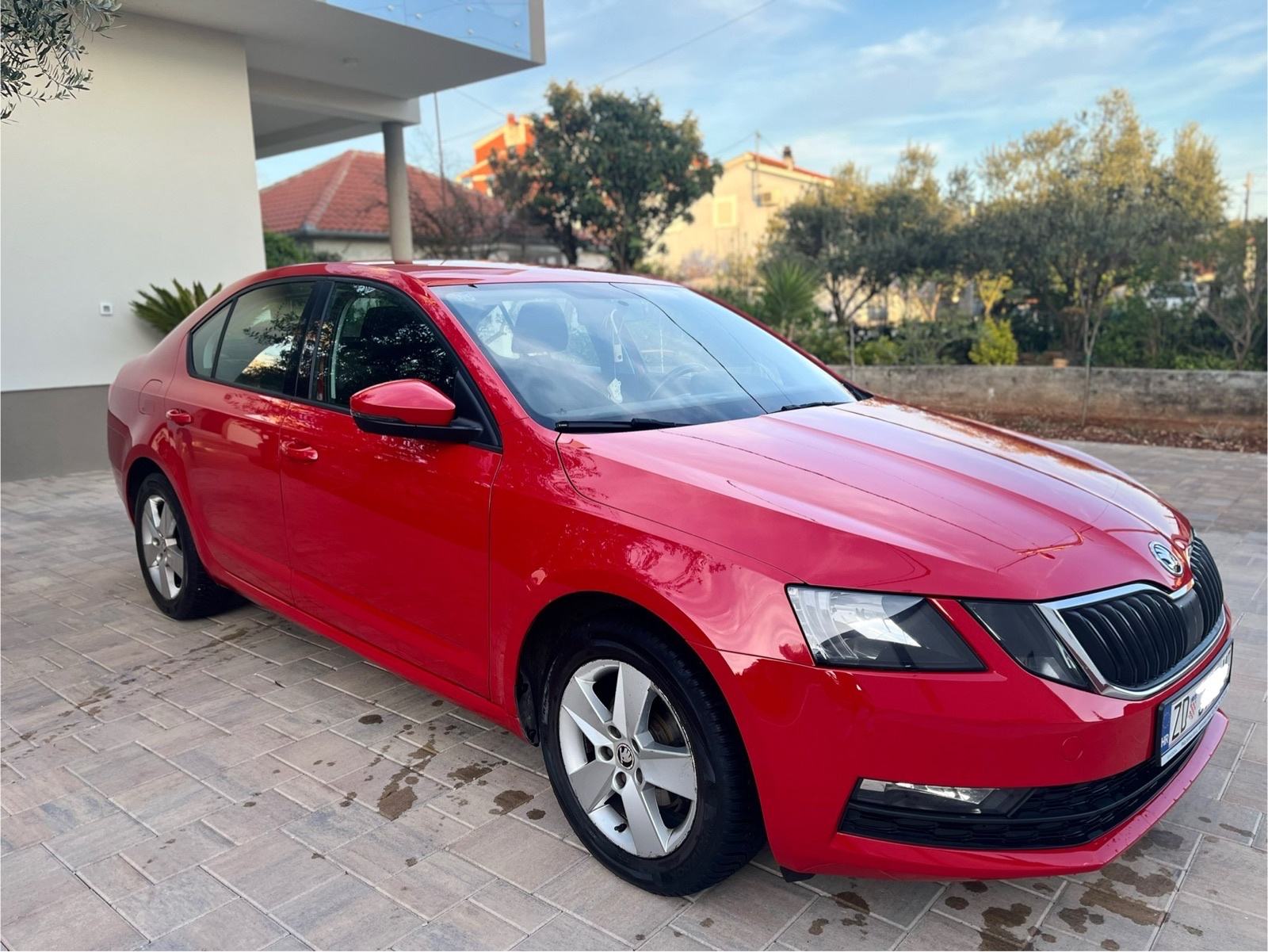 Škoda Octavia 1.6TDI•REG.GOD. DANA•Napravljen veliki servis•2seta guma, fotografija 7