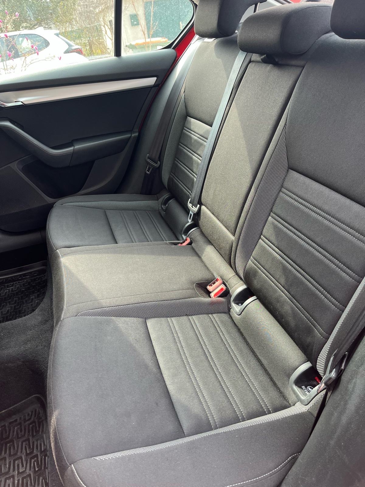 Škoda Octavia 1.6TDI•REG.GOD. DANA•Napravljen veliki servis•2seta guma, fotografija 14