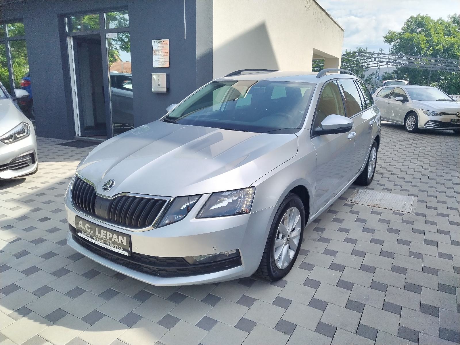 Octavia 1,6 TDI,2018god,RADAR,NAVI,PDC,TEMPOMAT,189tkm VELIKI SERVIS, fotografija 3