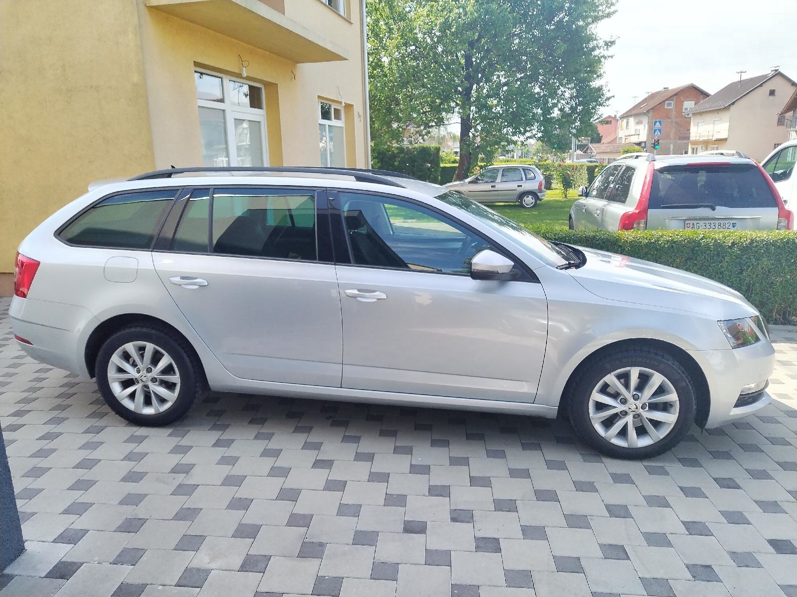 Octavia 1,6 TDI,2018god,RADAR,NAVI,PDC,TEMPOMAT,189tkm VELIKI SERVIS, fotografija 4