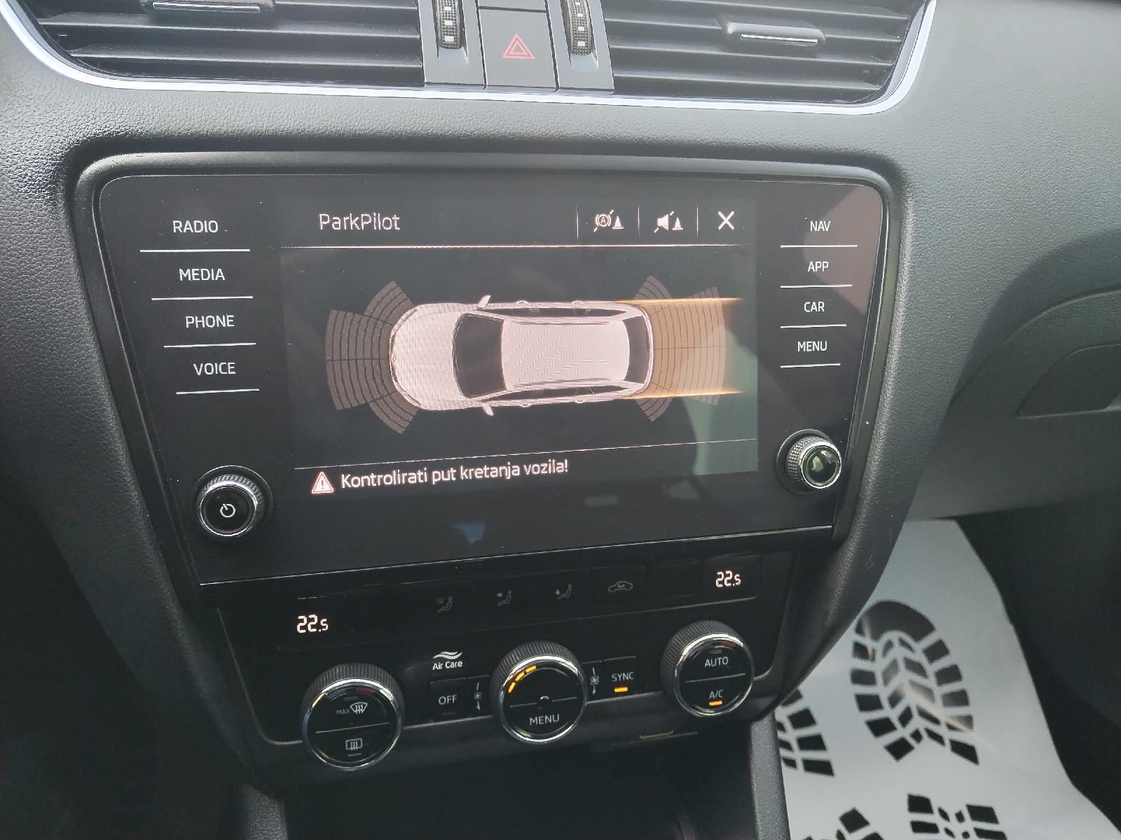 Octavia 1,6 TDI,2018god,RADAR,NAVI,PDC,TEMPOMAT,189tkm VELIKI SERVIS, fotografija 18