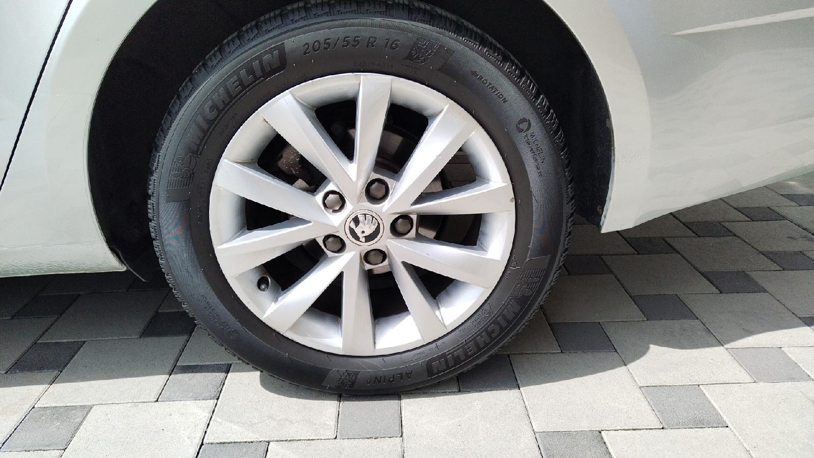 Octavia 1,6 TDI,2018god,RADAR,NAVI,PDC,TEMPOMAT,189tkm VELIKI SERVIS, fotografija 20