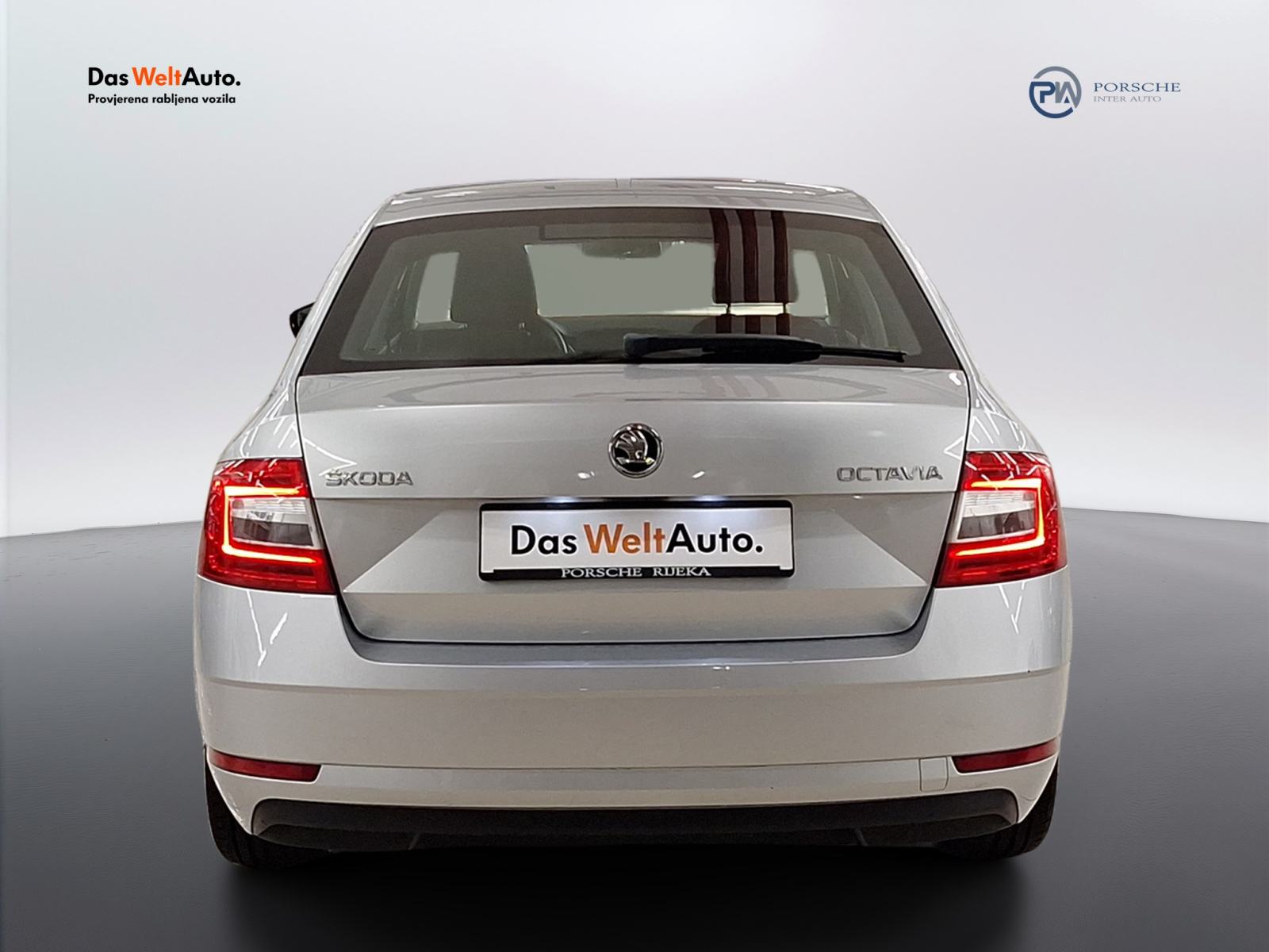 Škoda Octavia 1.6 TDI Ambition, fotografija 6
