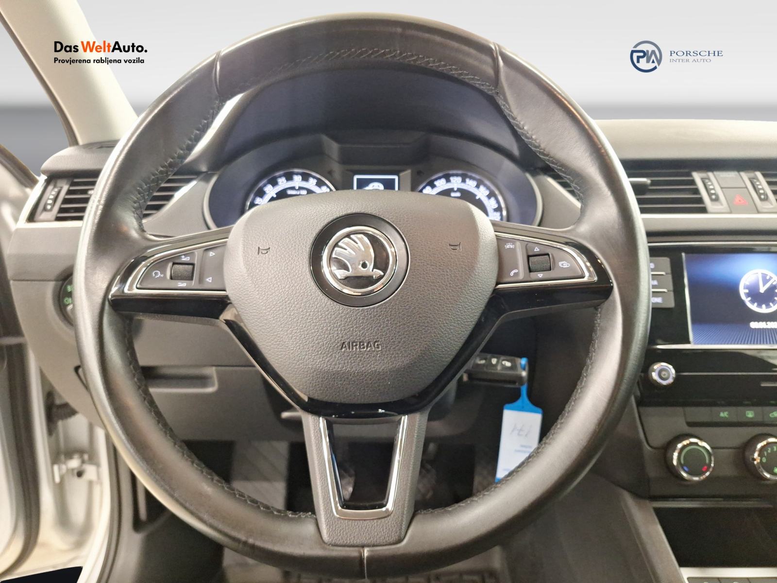Škoda Octavia 1.6 TDI Ambition, fotografija 10
