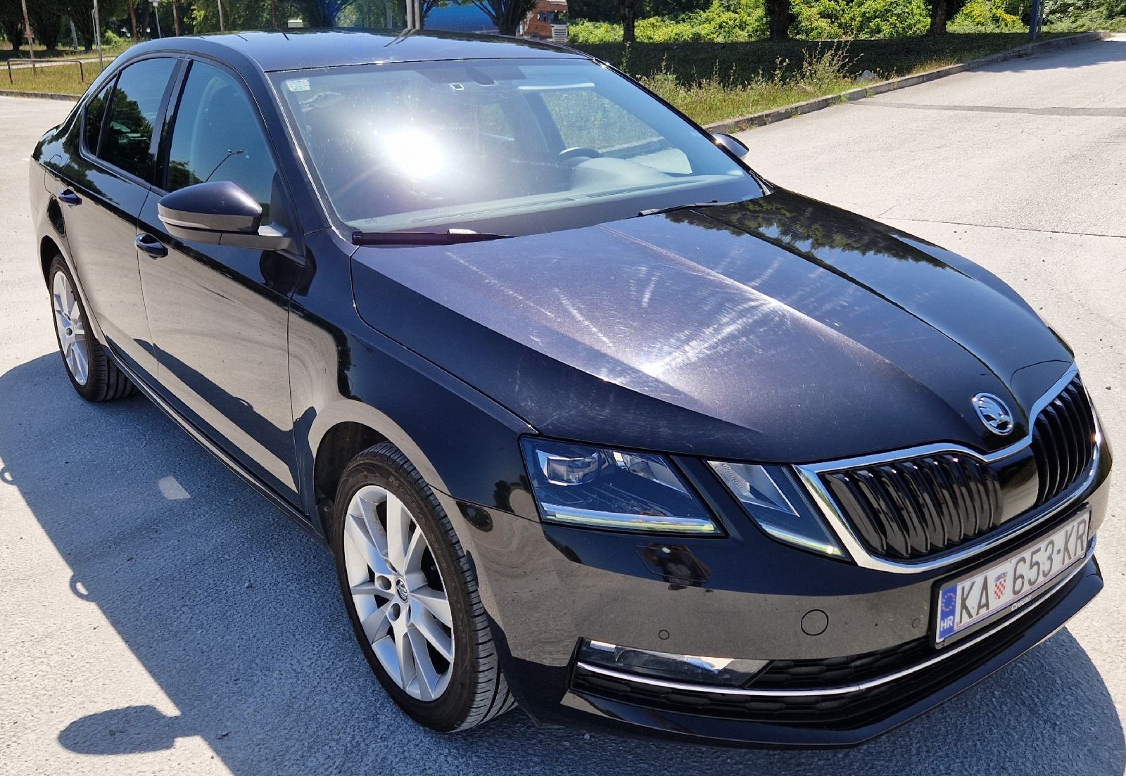 Škoda Octavia 1,6 TDI DSG STYLE ***HITNO, fotografija 3