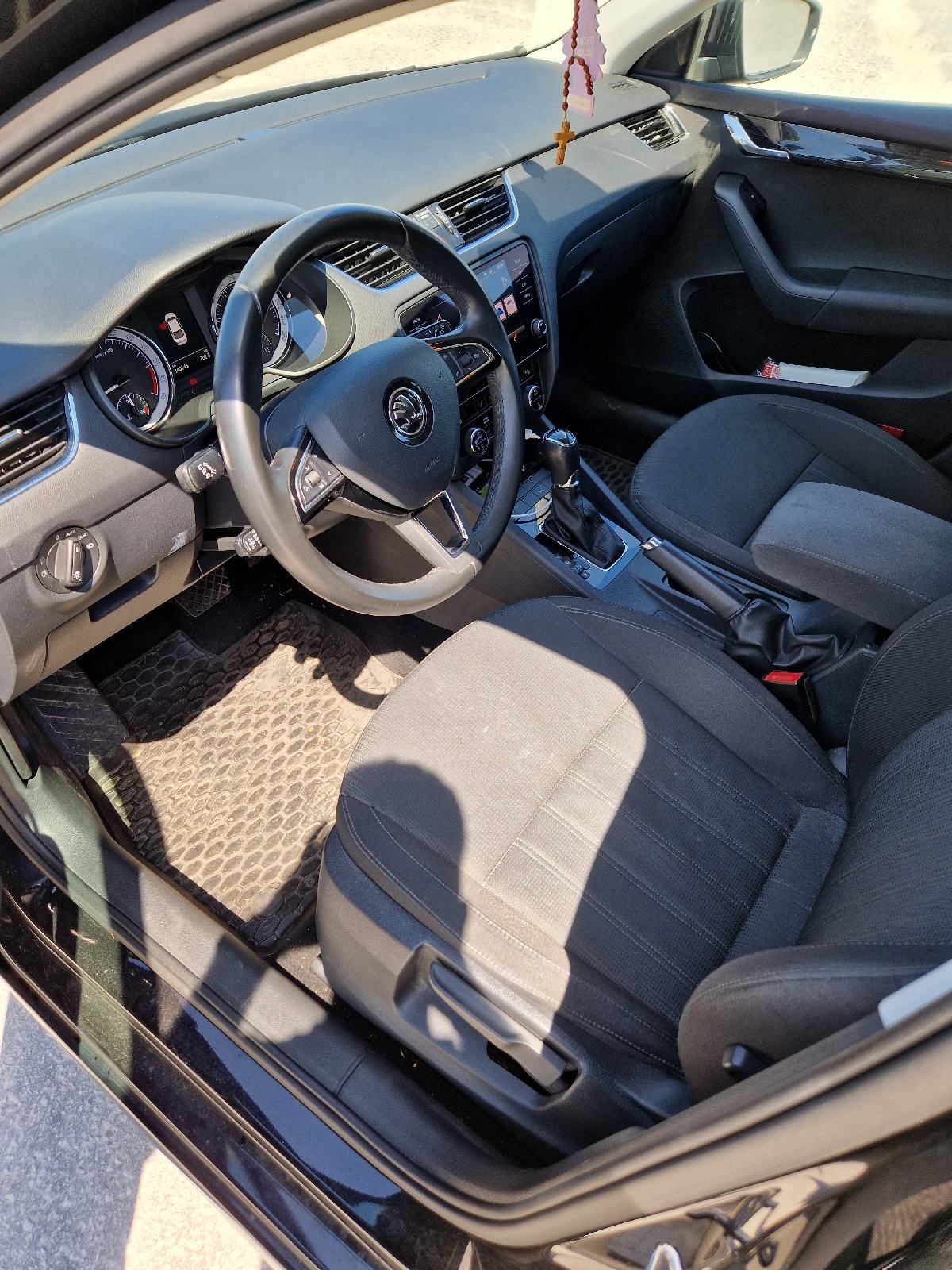 Škoda Octavia 1,6 TDI DSG STYLE ***HITNO, fotografija 13