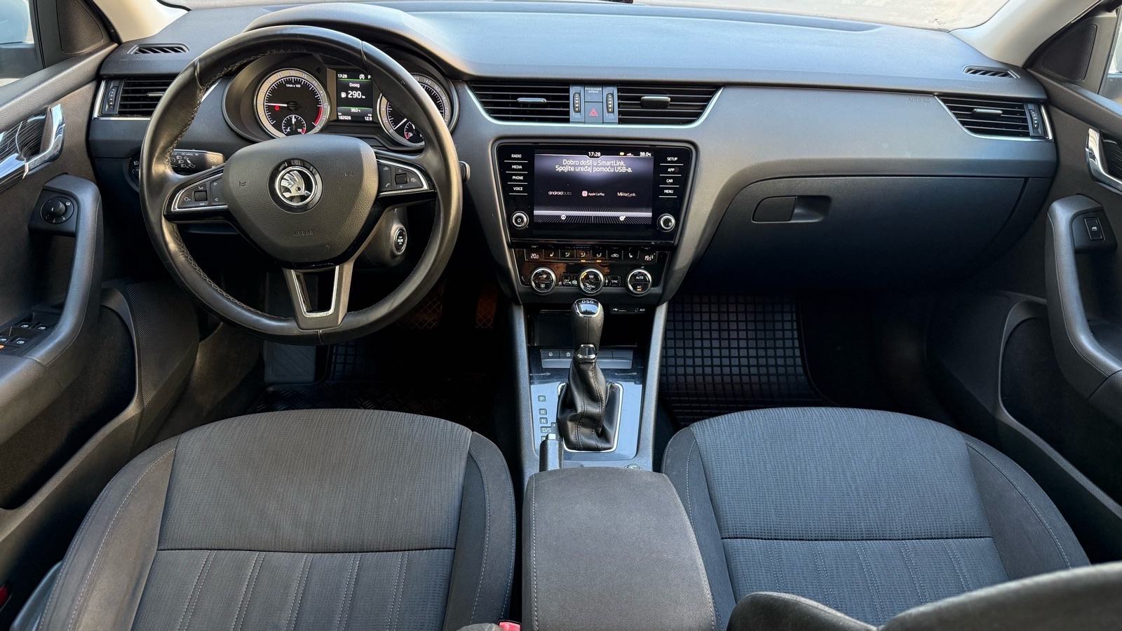 Škoda Octavia 1,6 TDI DSG automatik, fotografija 9