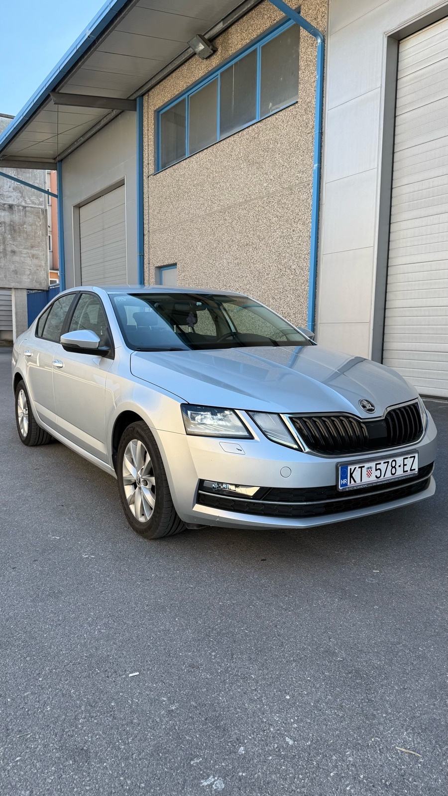 Škoda Octavia 1,6 TDI DSG automatik, fotografija 3
