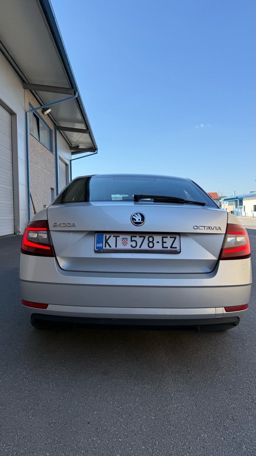 Škoda Octavia 1,6 TDI DSG automatik, fotografija 5