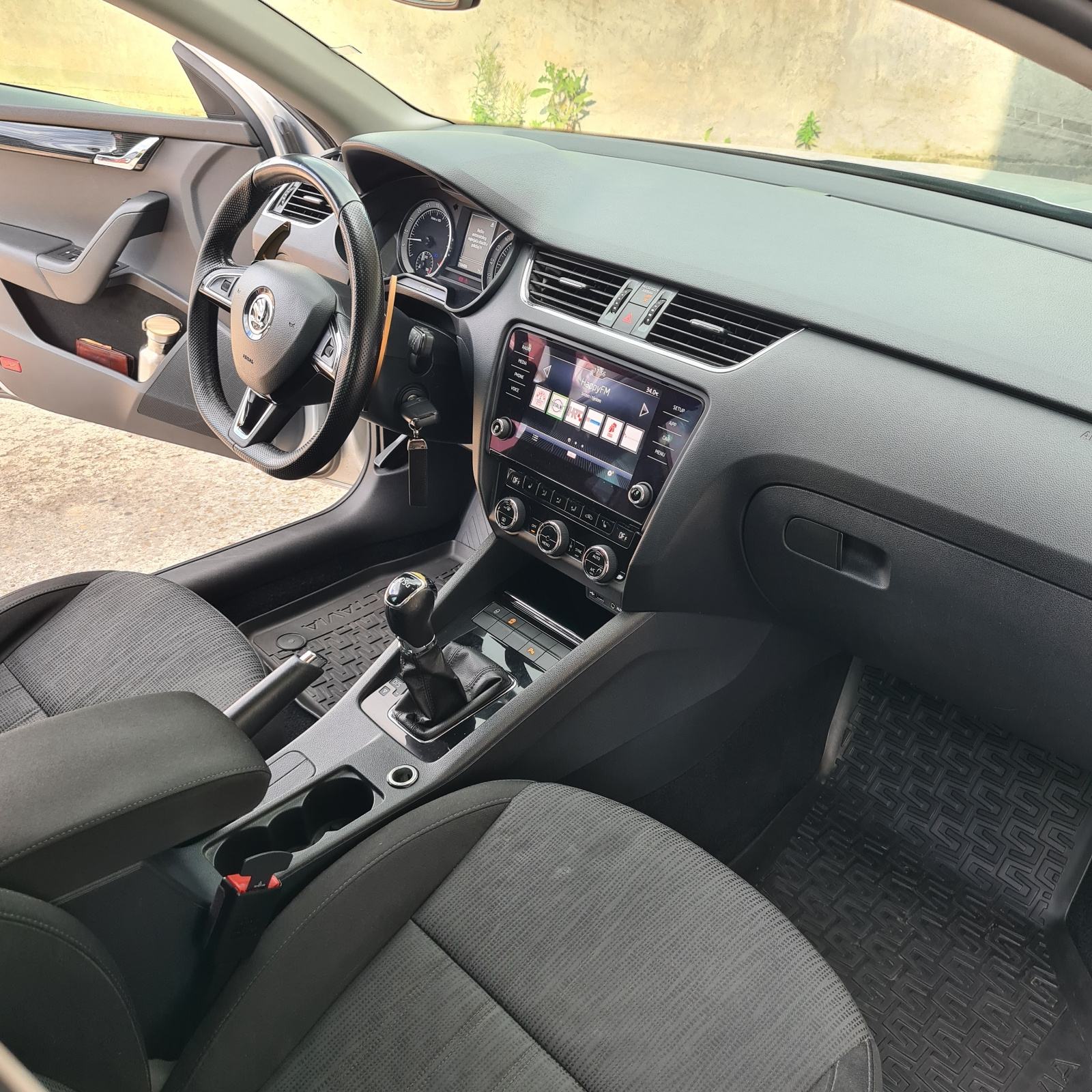 Škoda Octavia 1,6 TDI DSG automatik, fotografija 6