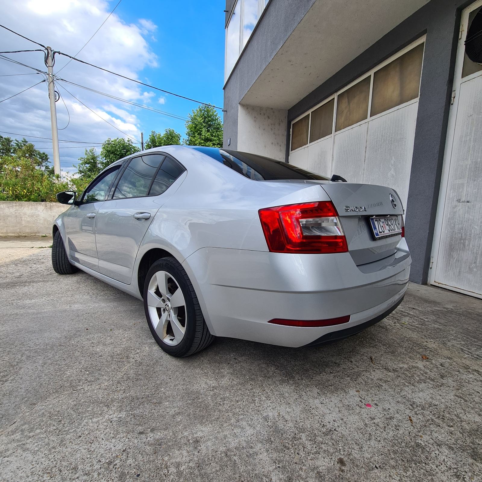 Škoda Octavia 1,6 TDI DSG automatik, fotografija 2