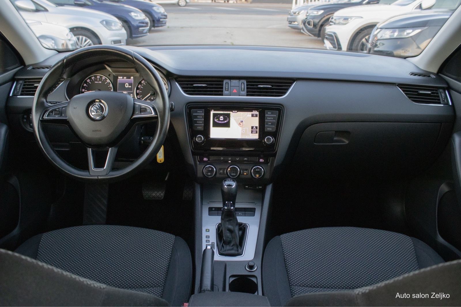 Škoda Octavia 1,6 TDI DSG navigacija | aluminijski naplatci, fotografija 8