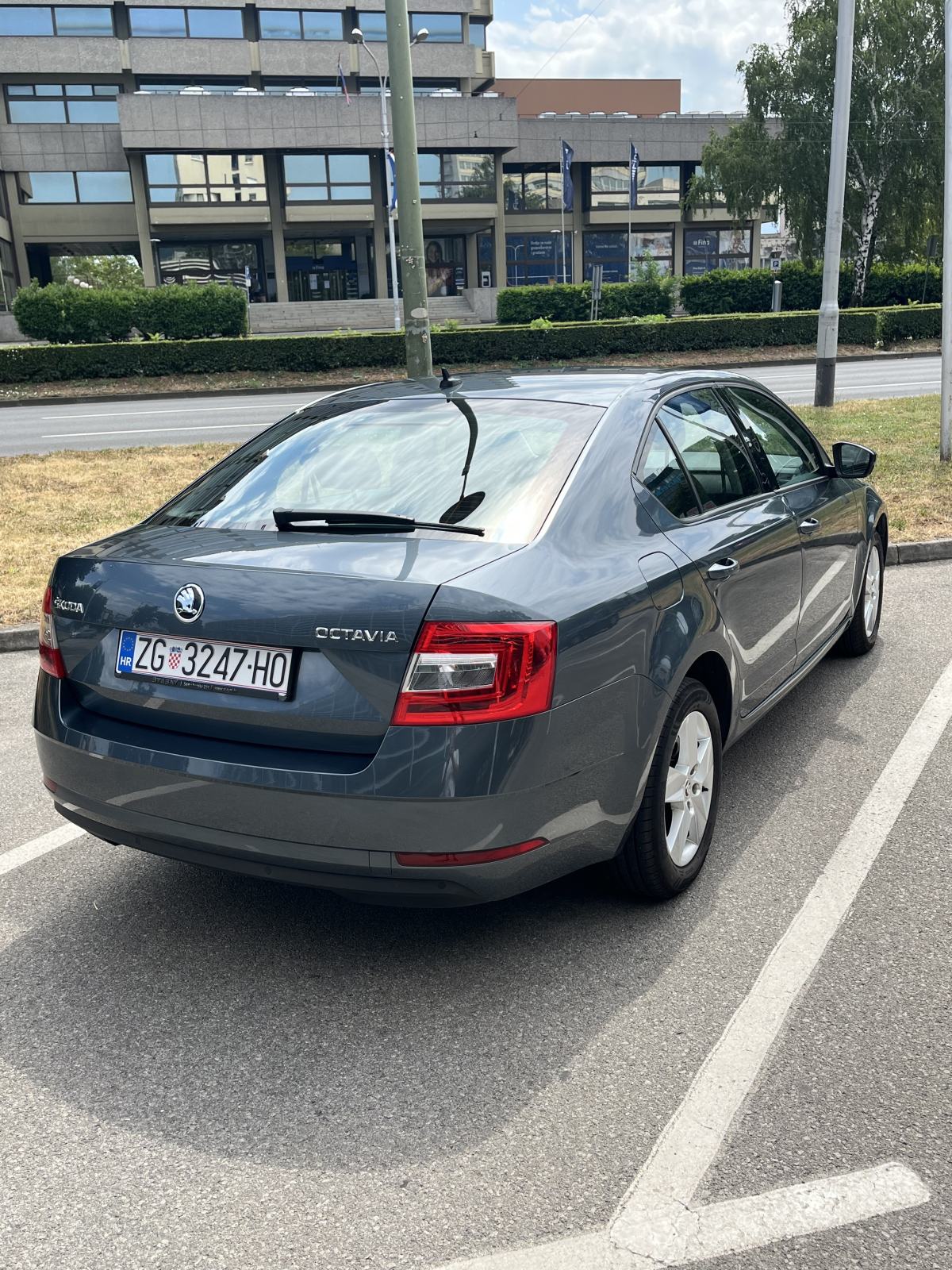 Škoda Octavia 1.6 TDI EDITION 1.vlasnik 70tkm, fotografija 5