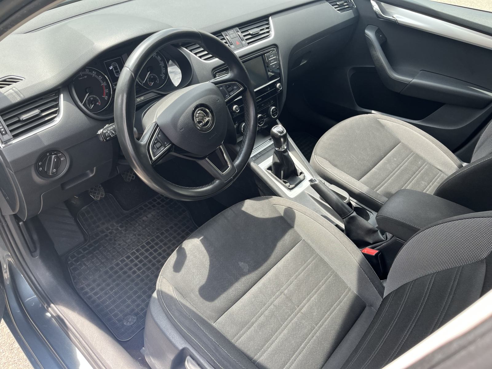 Škoda Octavia 1.6 TDI EDITION 1.vlasnik 70tkm, fotografija 11
