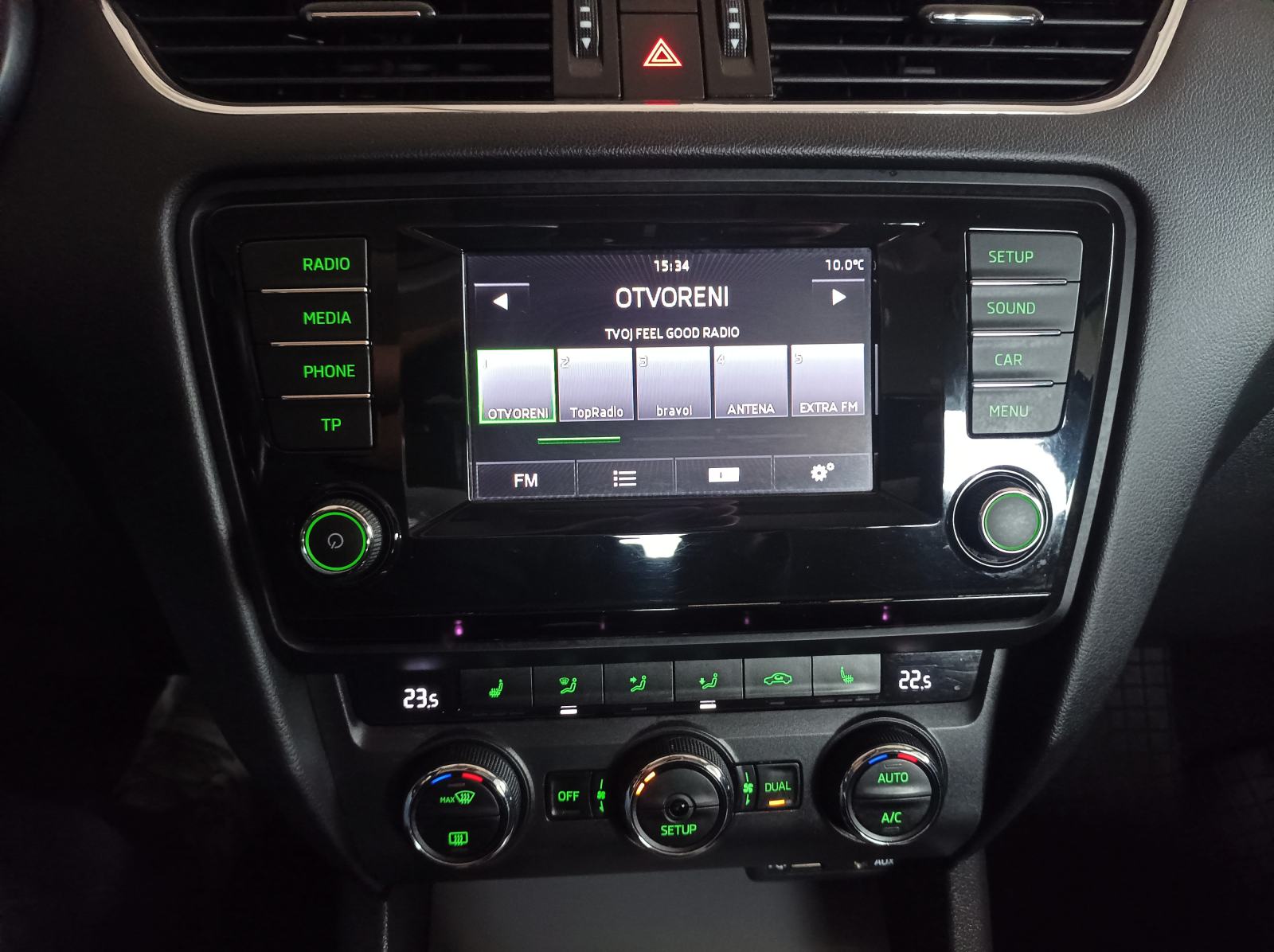 Škoda Octavia 1.6 TDi ELEGANCE, automatik DSG, REG. DO 02/2027, fotografija 13