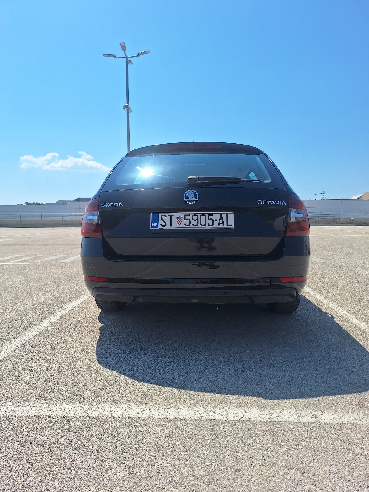 Škoda Octavia 115 KS, VELIKI SERVI NAPRAVLJEN, NOVE CONTI GUME!!!!!!!!, fotografija 5