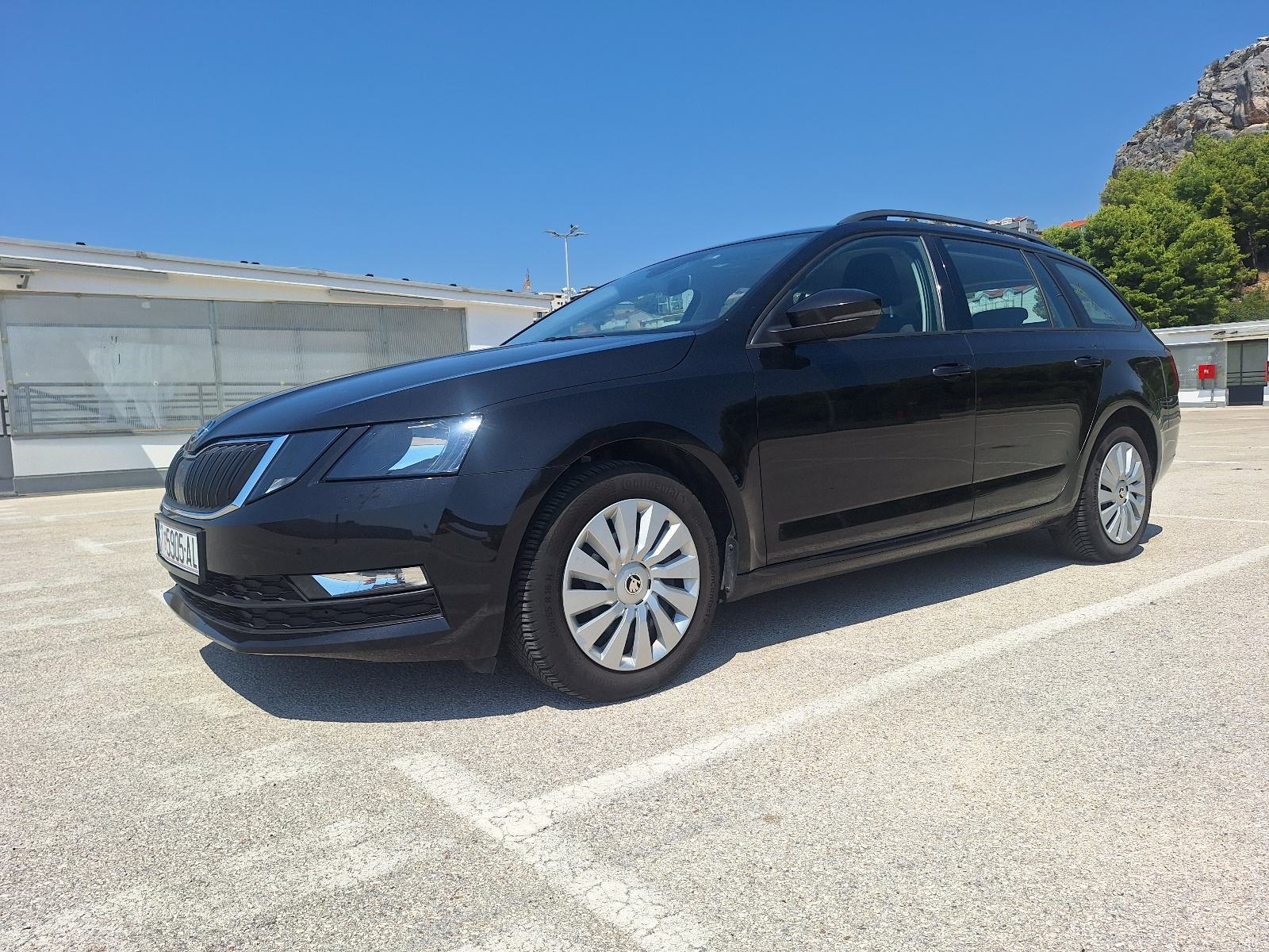 Škoda Octavia 115 KS, VELIKI SERVI NAPRAVLJEN, NOVE CONTI GUME!!!!!!!!, fotografija 8